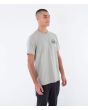 Hombre con camiseta de manga corta Hurley Everyday Explore Deserted Sandstorm derecha