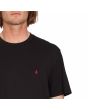 Hombre con camiseta orgánica de manga corta Volcom Stone Blanks Negra bordado logo