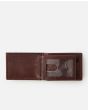 Cartera fina de piel con triple hoja Rip Curl Stacked RFID Slim Tobacco para hombre abierta