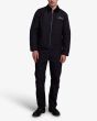 Hombre con Cazadora Deus Ex Machina OFR Jacket Negra cerrada