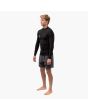 Hombre con Chaquetilla de Neopreno con cremallera posterior Vissla 7 Seas 1mm Negra lateral
