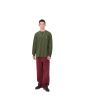 Hombre con Camiseta de manga larga Carhartt WIP American Script Verde Estragón corte holgado