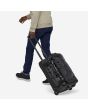 Maleta de mano con ruedas Patagonia Black Hole Wheeled Duffel 40 Litros negra asa retráctil