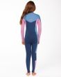 Chica con traje de surf con cremallera en el pecho Billabong Synergy GBS 4/3mm azul celeste espalda
