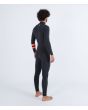Hombre con traje de surf con cremallera en el pecho Hurley Plus 3/2mm negro grafito derecha