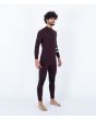 Hombre con traje de neopreno con cremallera en el pecho Hurley PLUS 4/3mm granate derecha