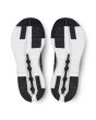 Zapatillas ON Cloudnova color negro phantom y blanco para hombre suela Cloudtec