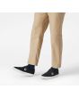 Hombre con Zapatillas de skateboard Converse CONS Louie Lopez Pro negras 