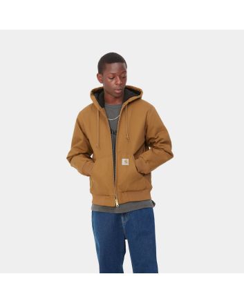 Hombre con cazadora Carhartt WIP Active Jacket Winter Marrón 
