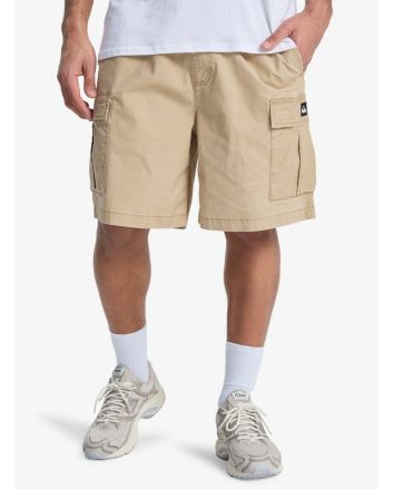 Hombre con Pantalón corto cargo Quiksilver Taxer color caqui