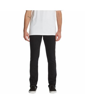 Hombre con pantalón vaquero slim Volcom Vorta Denim Negro 