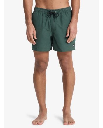 Hombre con Short de natación Quiksilver Everyday Solid Volley 15 Forest Heather