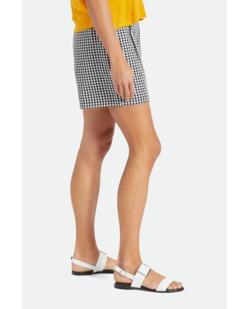 Mujer con Pantalón corto de cintura alta Brixton Victory Trouser Short negro a cuadros blancos