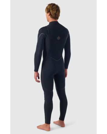 Hombre con traje de surf O'Neill Hyperfreak Fire 4/3 Plus con cremallera en el pecho color negro-negro