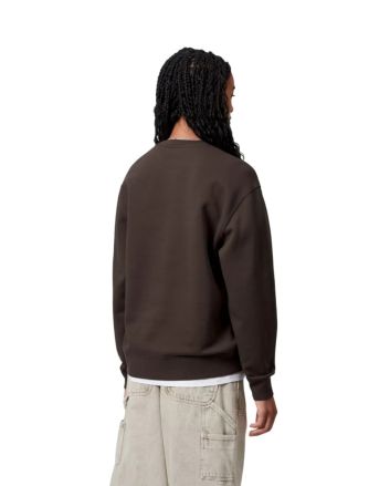 Mujer con con sudadera Carhartt WIP marrón Vitola y bordado morado phlox